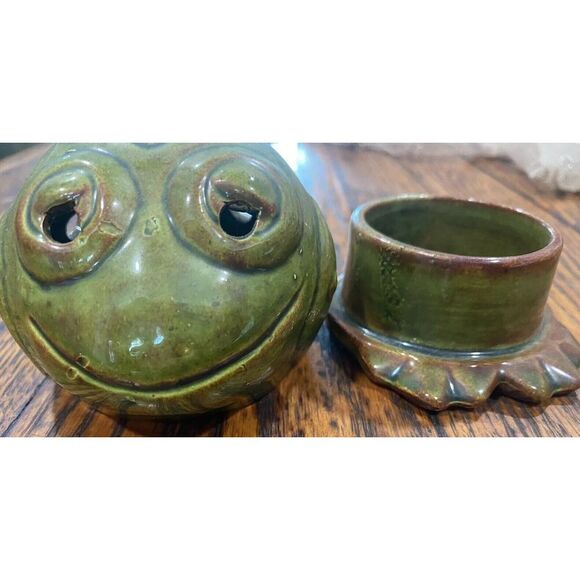 Other - Vintage Ceramic Frog Candle Holder/ Incense Burner Cute Village Bath Products